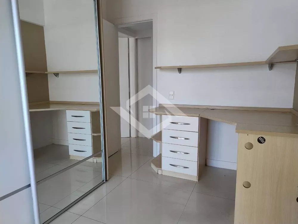 Apartamento à venda com 2 quartos, 82m² - Foto 2