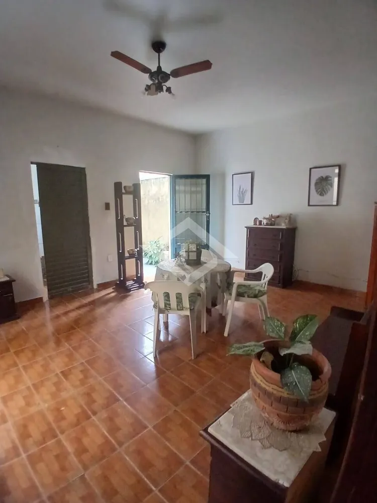 Casa, 4 quartos, 200 m² - Foto 8