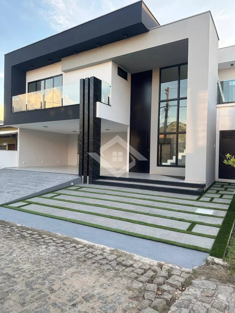 Casa, 5 quartos, 200 m² - Foto 1