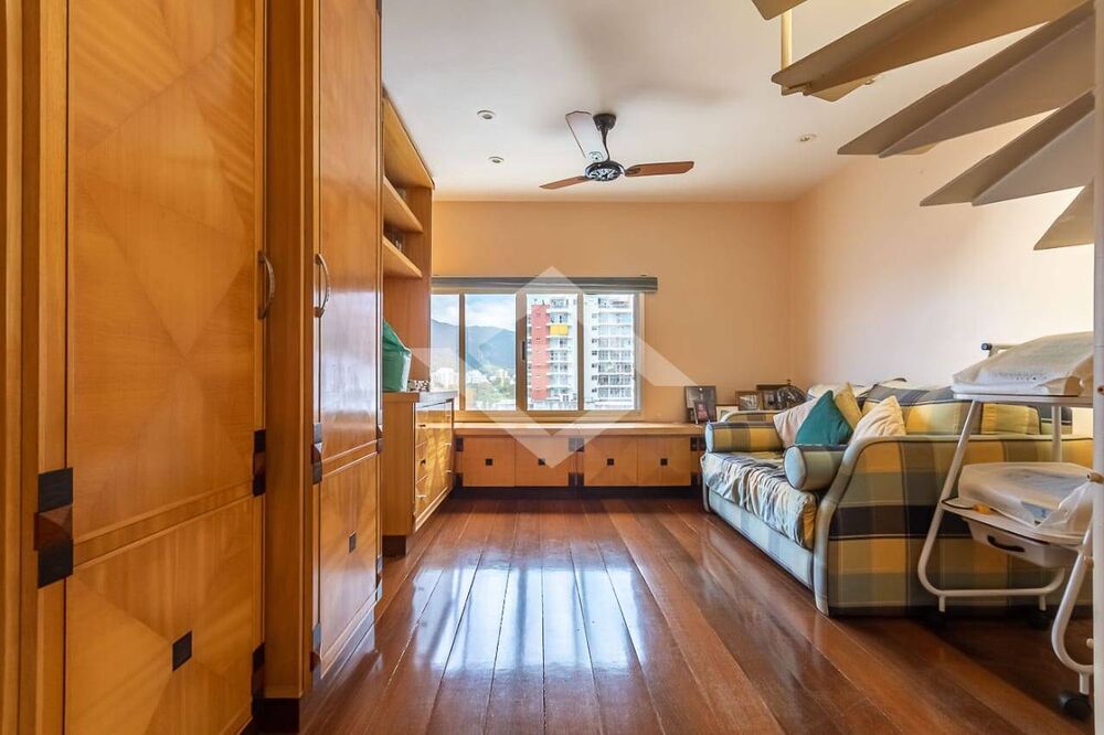 Apartamento à venda com 4 quartos, 568m² - Foto 2