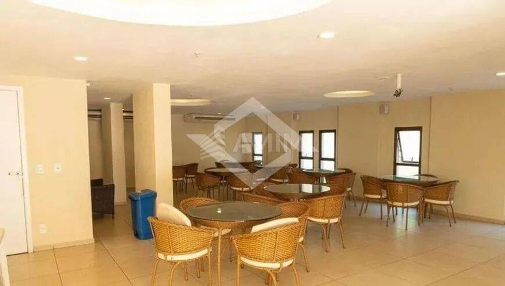 Apartamento à venda com 2 quartos, 63m² - Foto 8