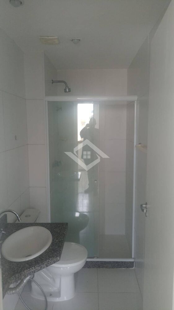 Apartamento à venda com 2 quartos, 63m² - Foto 2