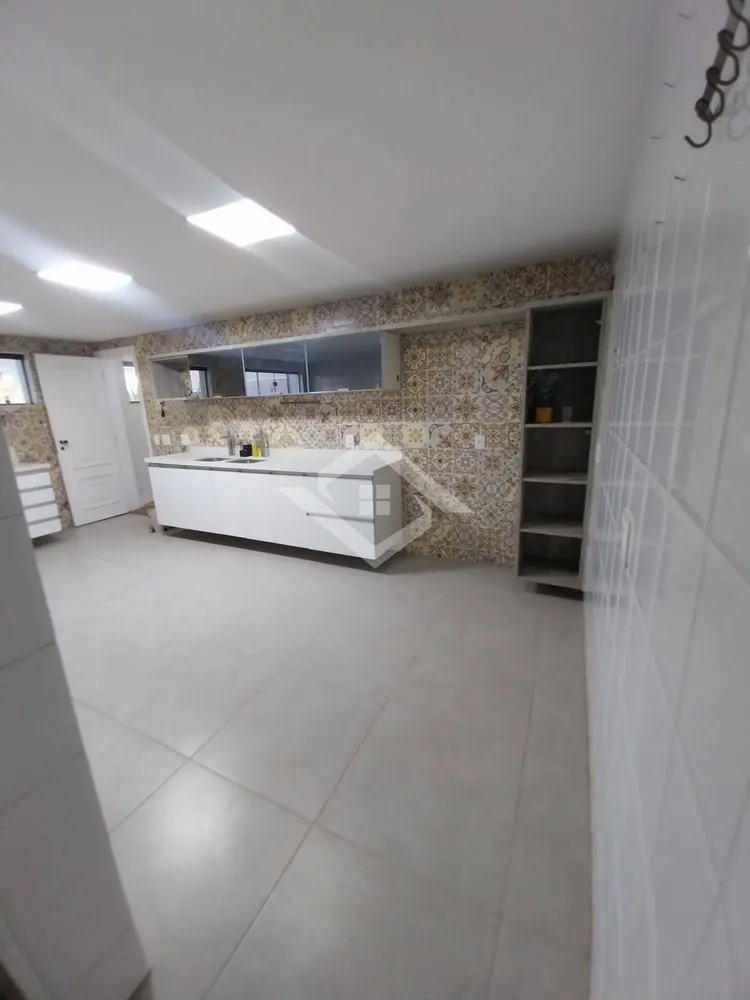 Casa, 6 quartos, 600 m² - Foto 37