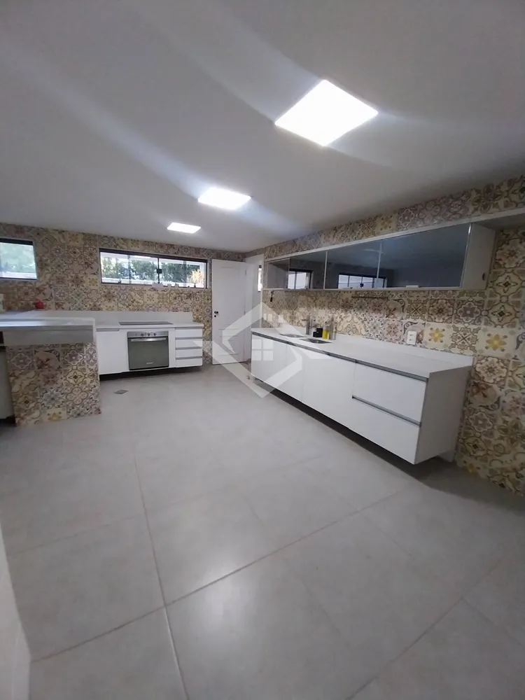 Casa, 6 quartos, 600 m² - Foto 35