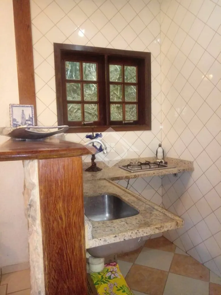 Casa, 4 quartos, 240 m² - Foto 11