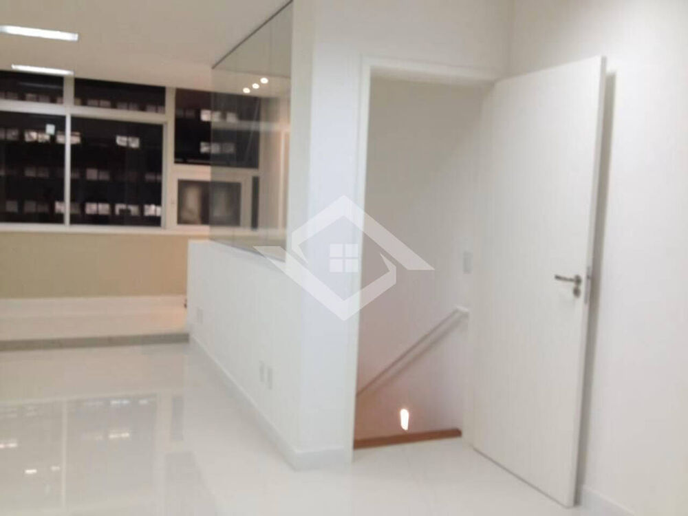 Prédio Inteiro à venda e aluguel, 72m² - Foto 1