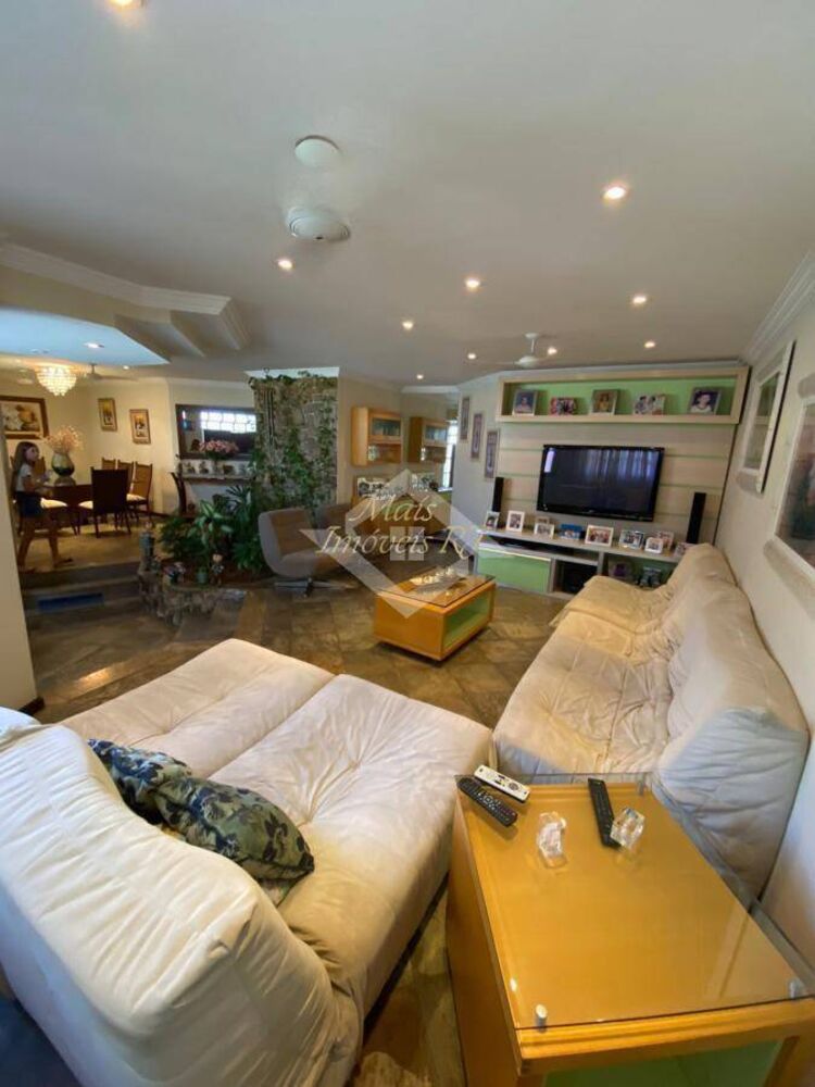 Casa à venda com 4 quartos, 560m² - Foto 7