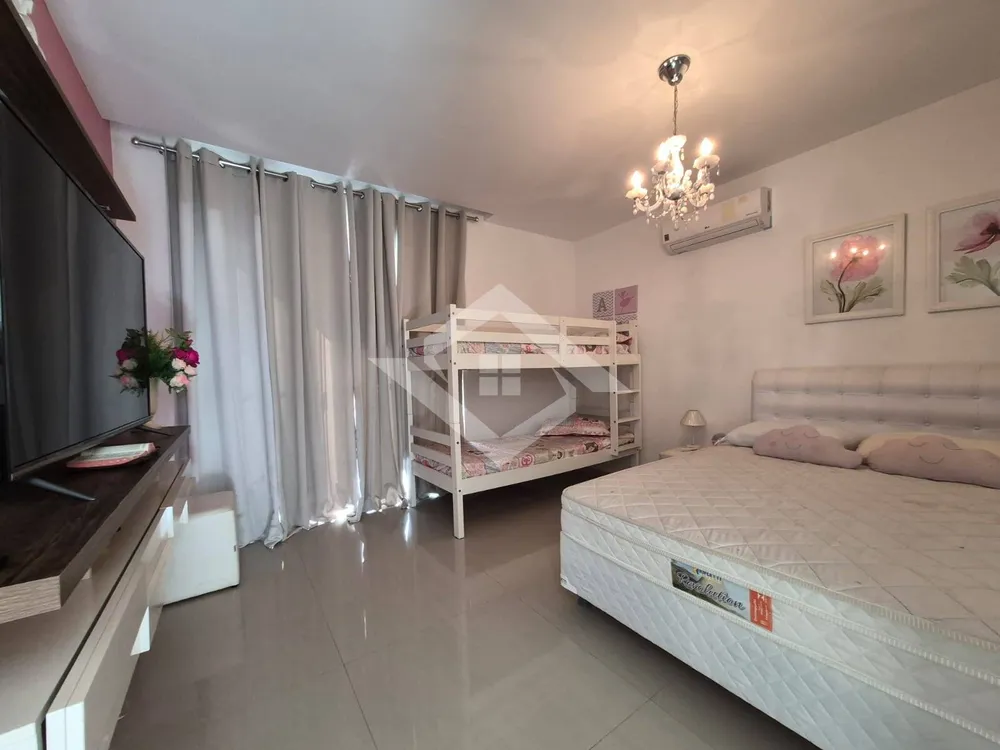 Casa, 4 quartos, 243 m² - Foto 18