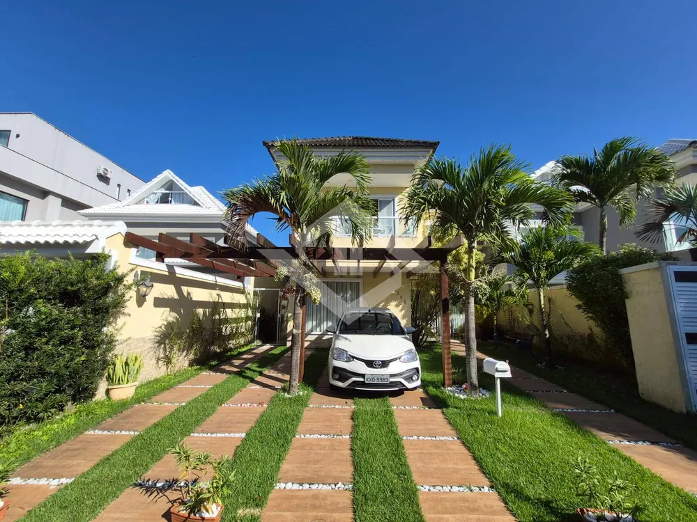 Casa, 4 quartos, 243 m² - Foto 1