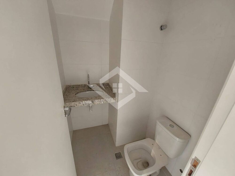 Casa à venda com 3 quartos, 130m² - Foto 1