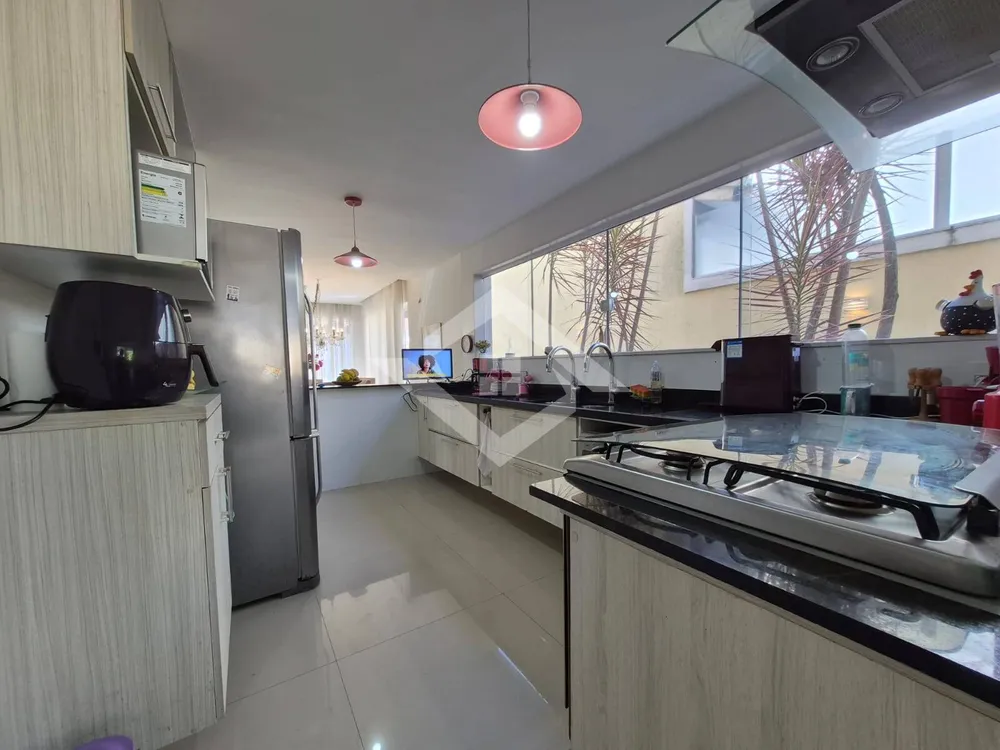 Casa, 4 quartos, 243 m² - Foto 32
