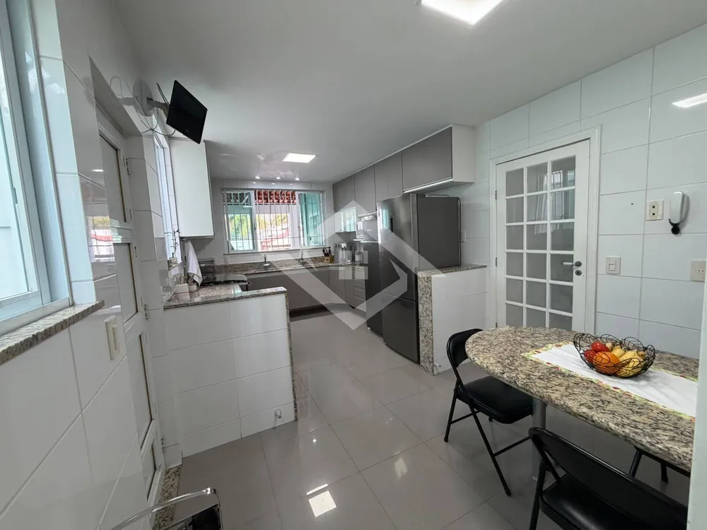 Casa, 6 quartos, 305 m² - Foto 8