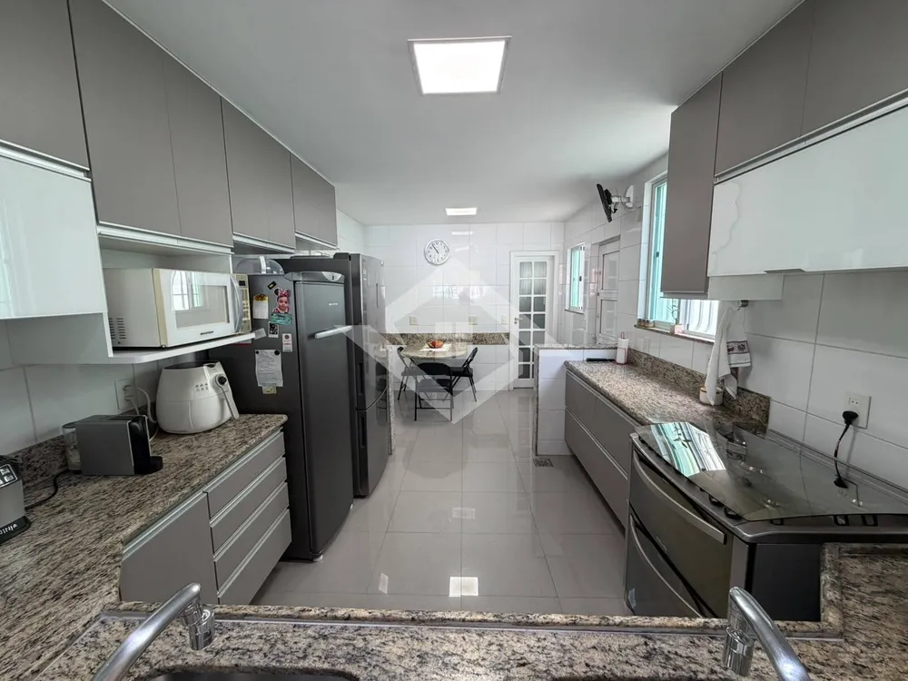 Casa, 6 quartos, 305 m² - Foto 9