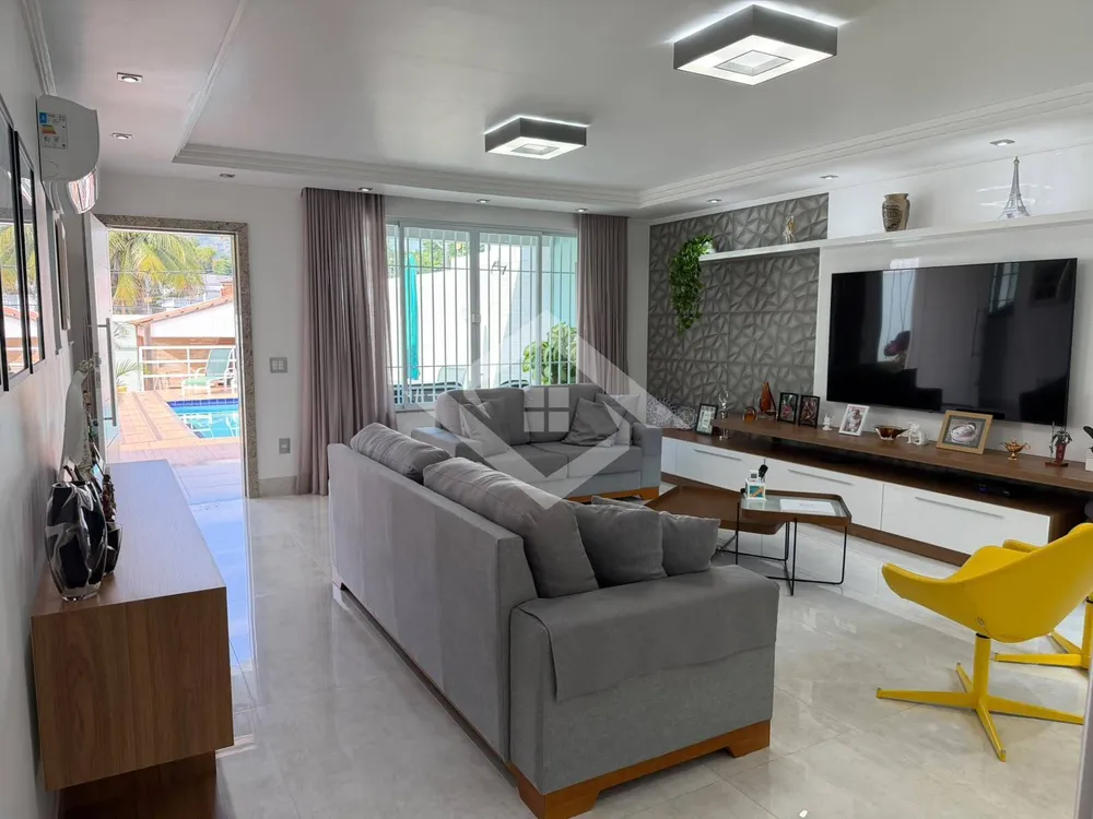 Casa, 6 quartos, 305 m² - Foto 3