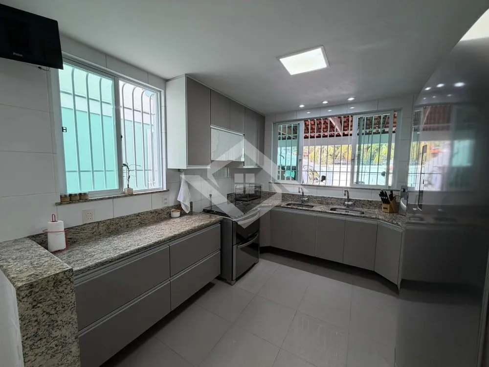 Casa, 6 quartos, 305 m² - Foto 10