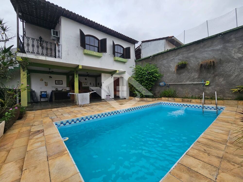 Casa, 3 quartos, 370 m² - Foto 1