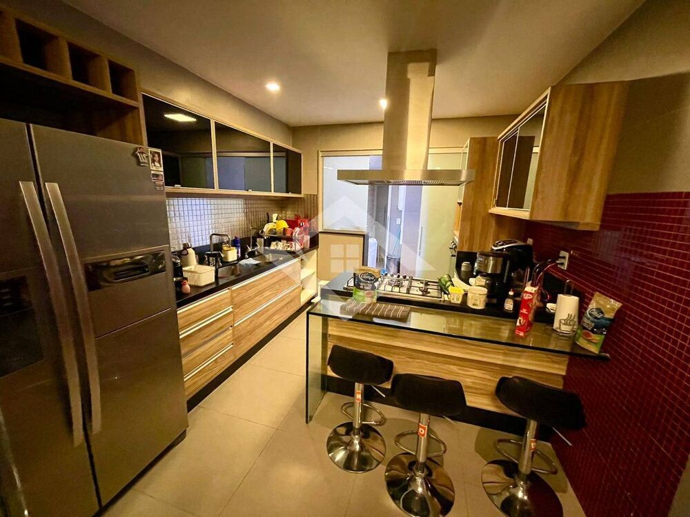 Cobertura para alugar com 5 quartos, 533m² - Foto 4