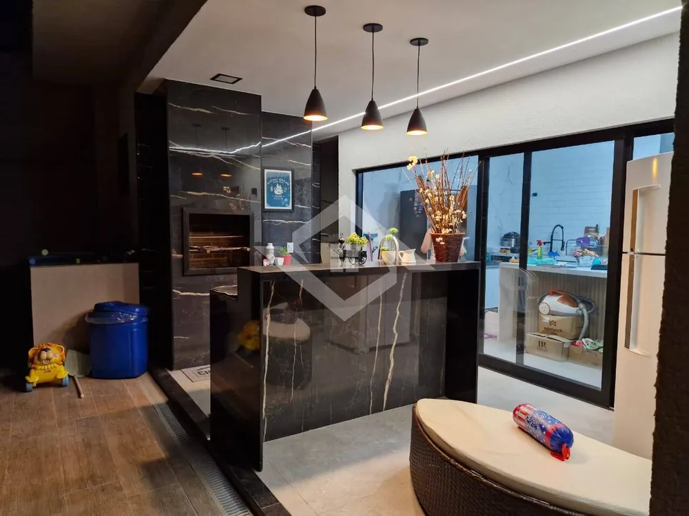 Casa, 3 quartos, 263 m² - Foto 15