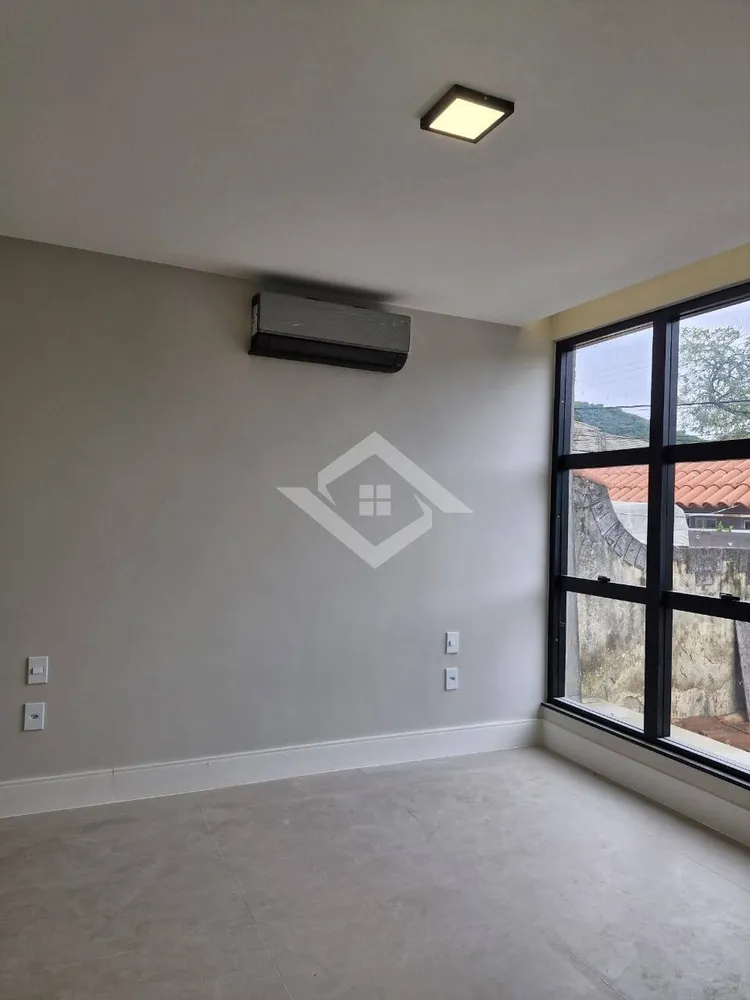 Casa, 3 quartos, 263 m² - Foto 17