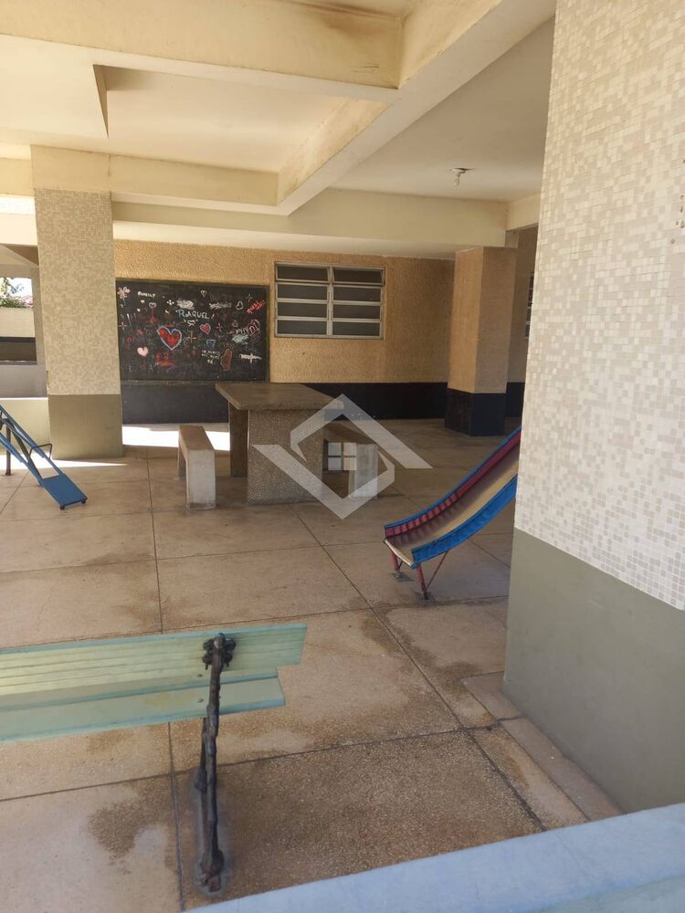 Apartamento à venda com 2 quartos, 80m² - Foto 22