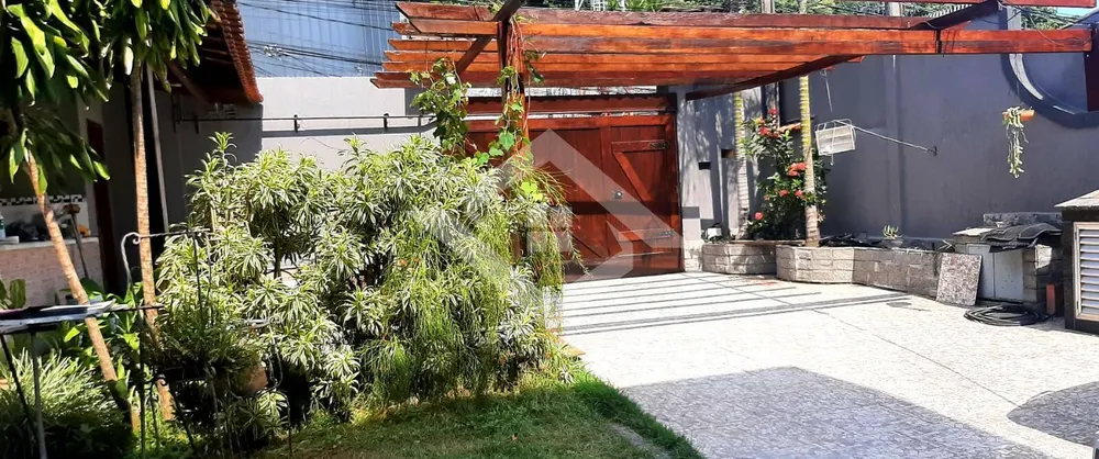 Casa, 5 quartos, 240 m² - Foto 5