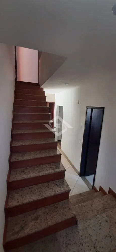 Casa, 5 quartos, 240 m² - Foto 17