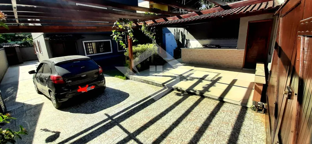 Casa, 5 quartos, 240 m² - Foto 6