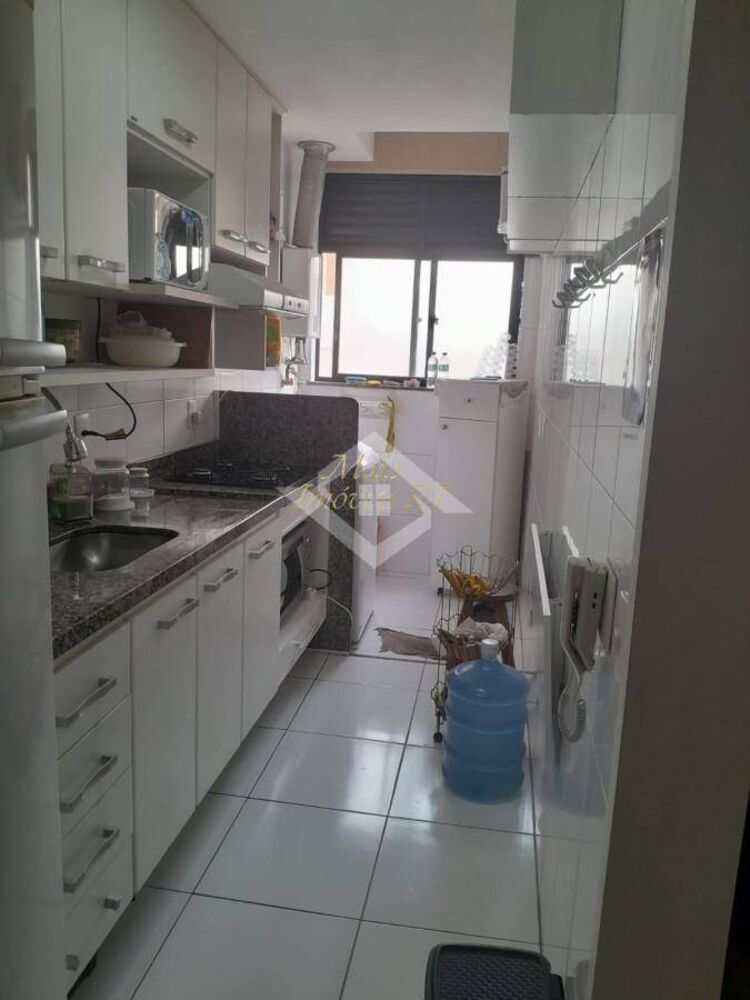 Apartamento à venda com 2 quartos, 82m² - Foto 4