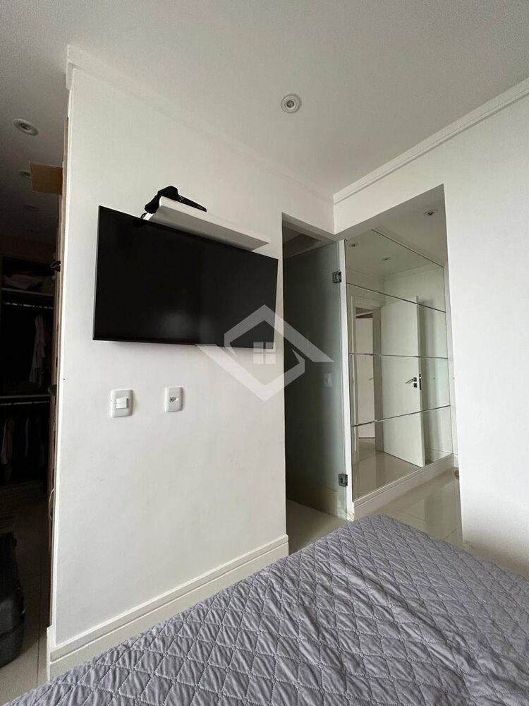 Apartamento à venda com 2 quartos, 125m² - Foto 2