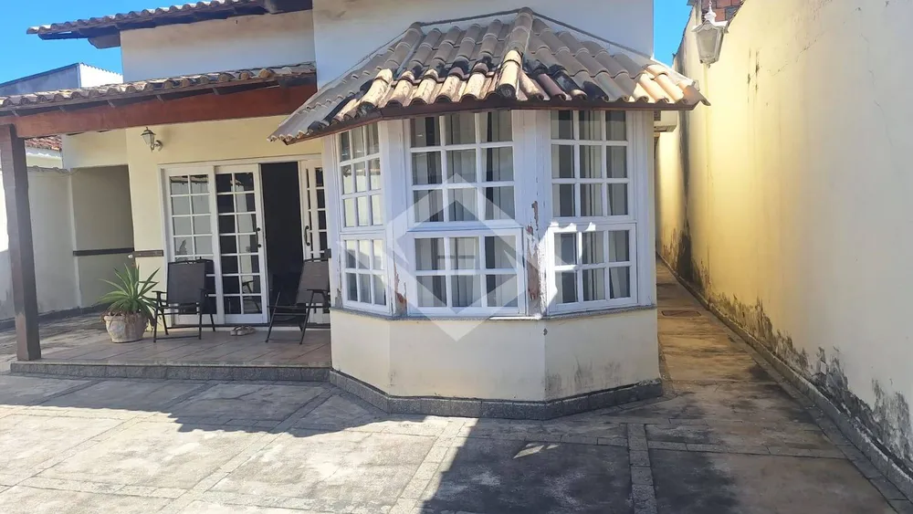 Casa, 4 quartos, 350 m² - Foto 1