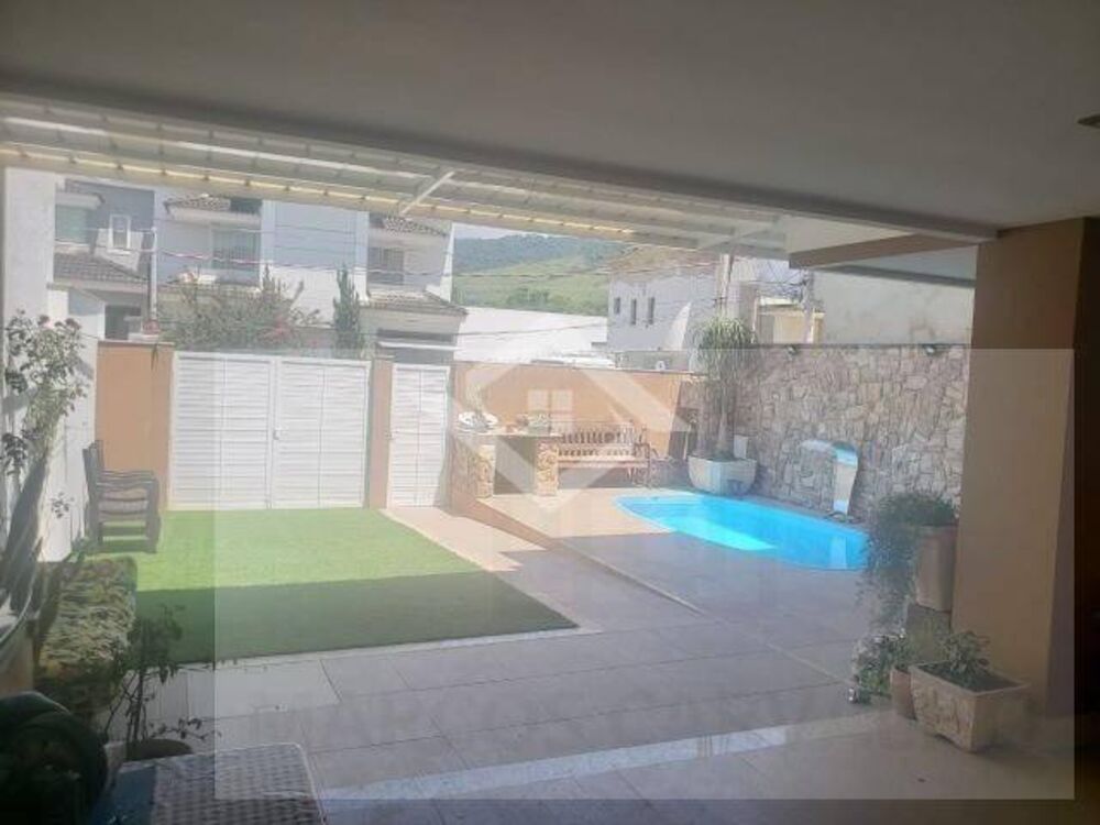 Casa, 3 quartos, 238 m² - Foto 4