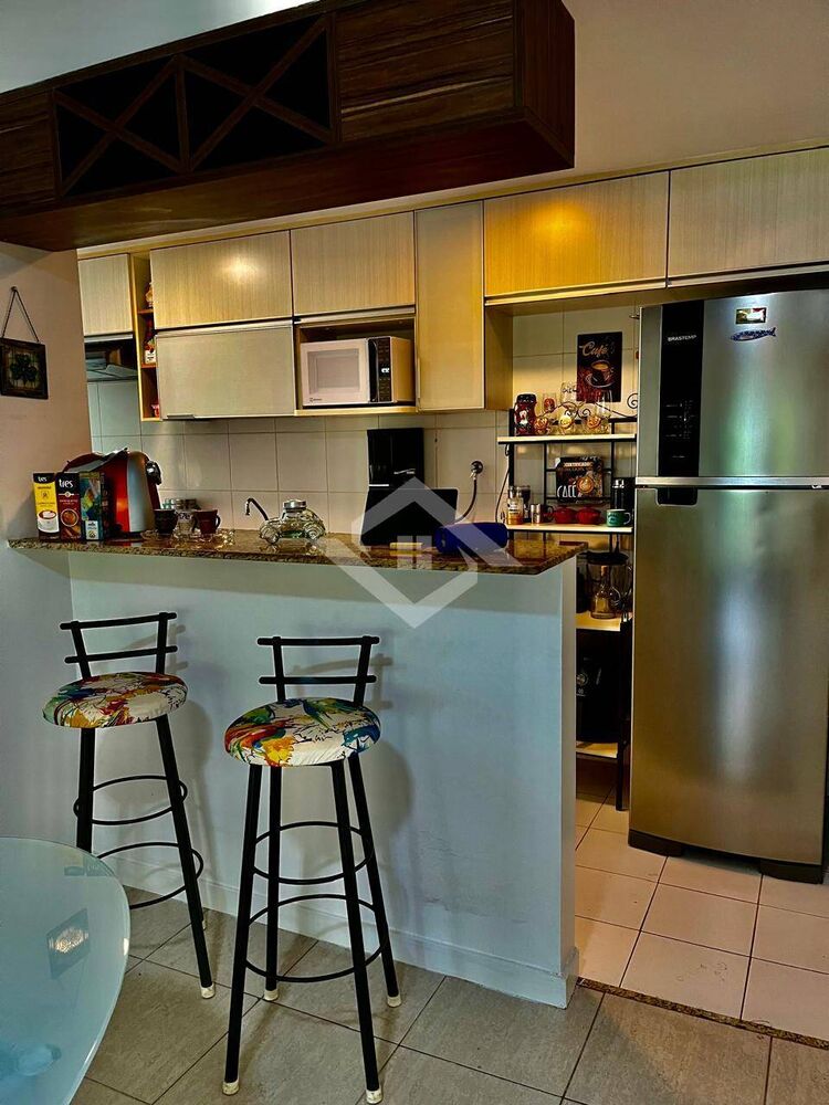 Apartamento à venda com 3 quartos, 115m² - Foto 3