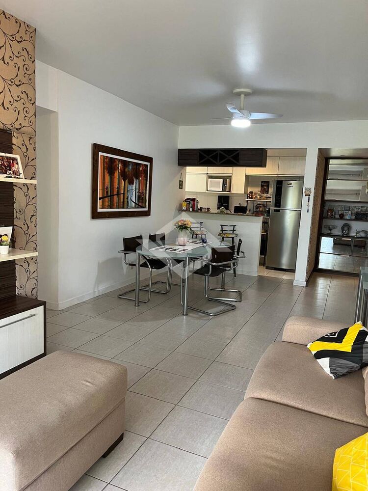 Apartamento à venda com 3 quartos, 115m² - Foto 1