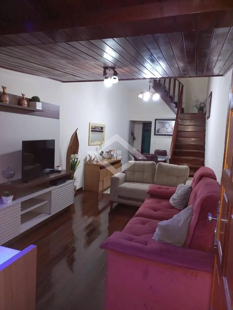 Casa, 4 quartos, 84 m² - Foto 1