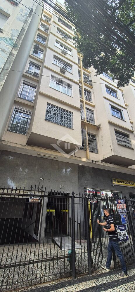 Apartamento à venda com 2 quartos, 75m² - Foto 7