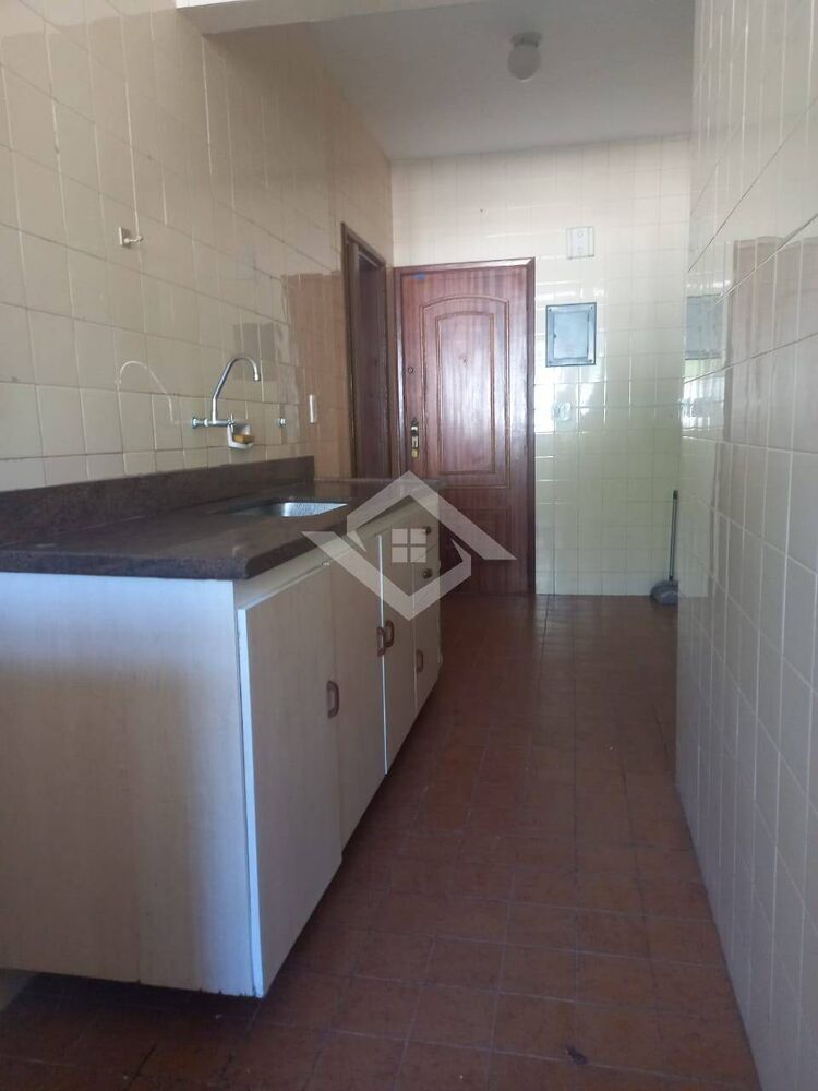 Apartamento à venda com 2 quartos, 80m² - Foto 3
