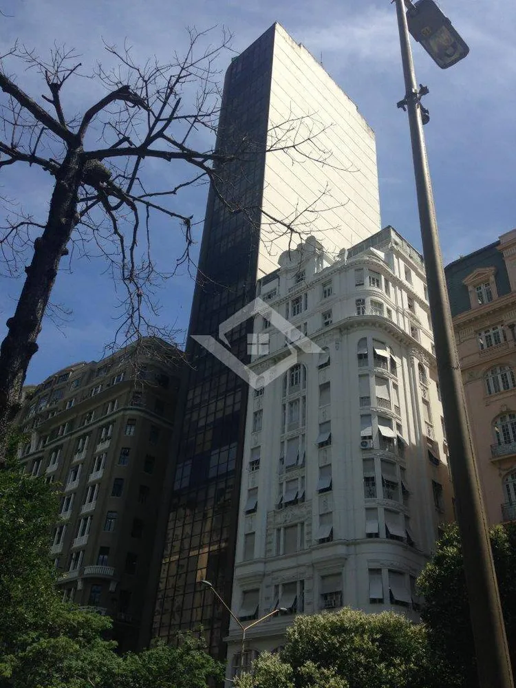 Prédio Inteiro - Foto 1