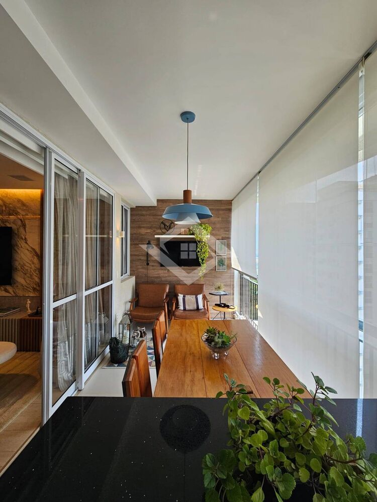 Apartamento à venda com 3 quartos, 169m² - Foto 1