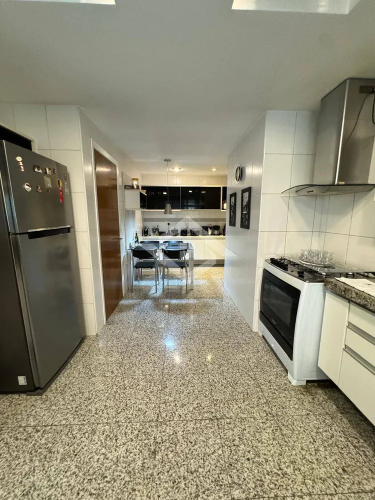 Apartamento, 4 quartos, 321 m² - Foto 2
