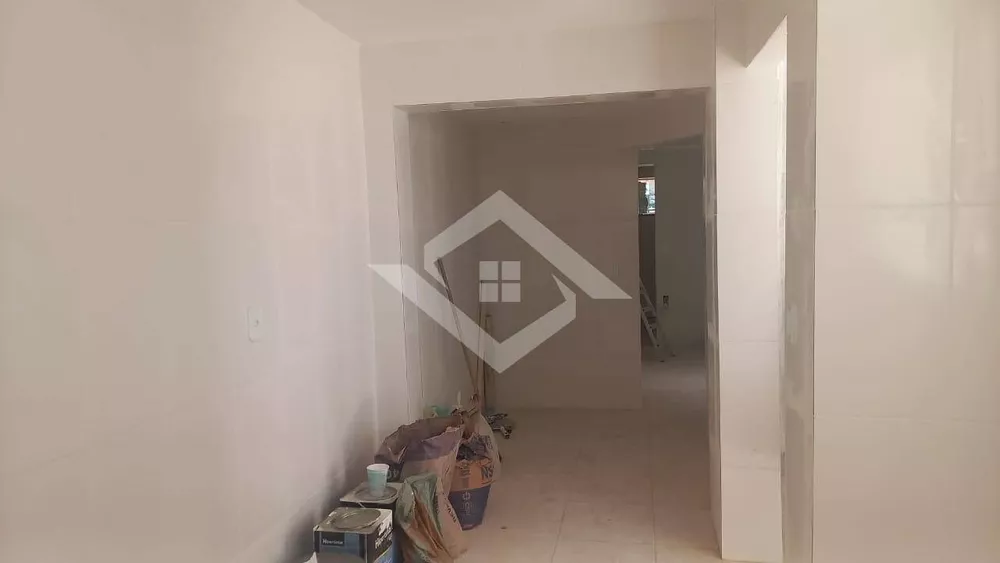 Apartamento à venda com 2 quartos, 50m² - Foto 2