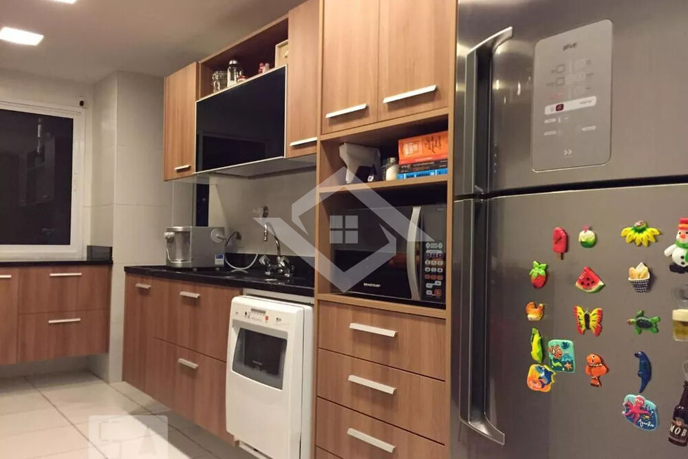 Apartamento à venda com 4 quartos, 166m² - Foto 1