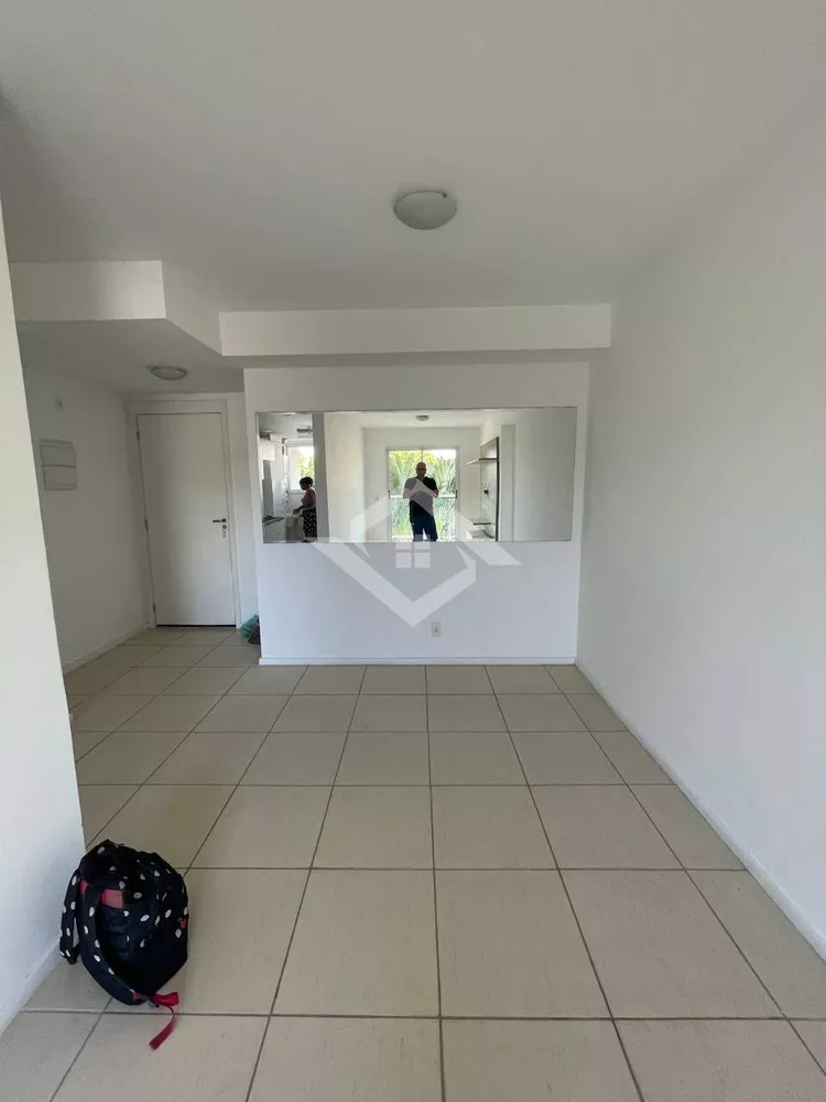 Apartamento à venda com 2 quartos, 60m² - Foto 3