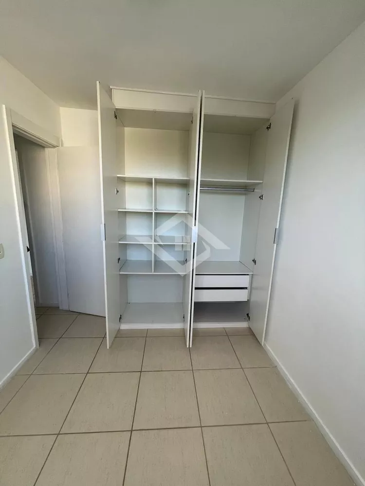 Apartamento à venda com 2 quartos, 60m² - Foto 11