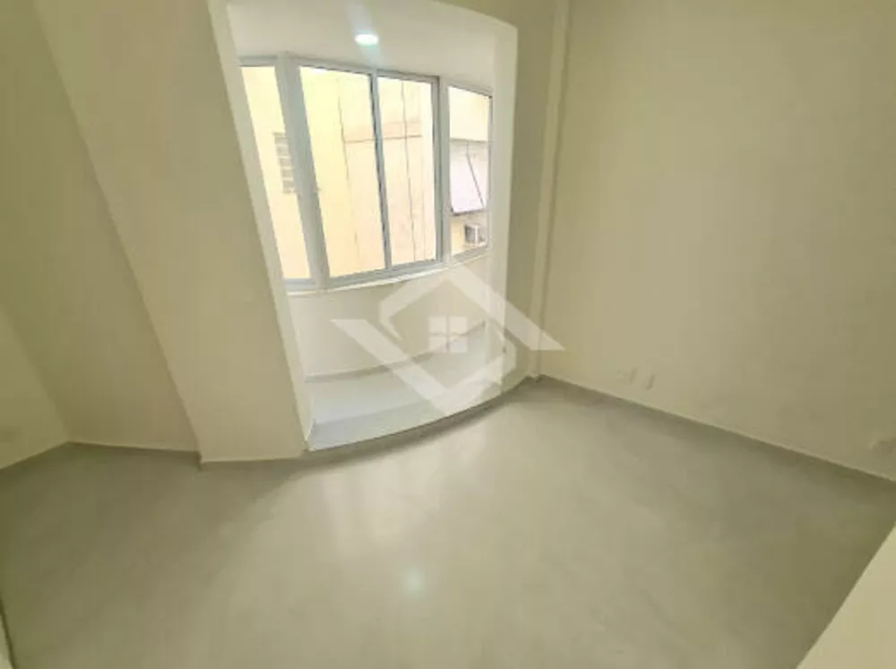 Apartamento à venda com 1 quarto, 40m² - Foto 1