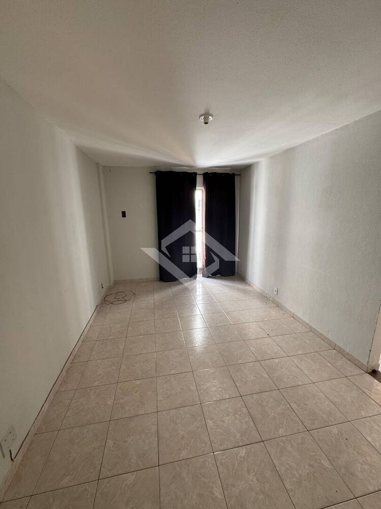 Apartamento à venda com 2 quartos, 60m² - Foto 4