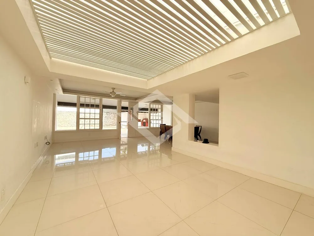 Casa, 4 quartos, 359 m² - Foto 9