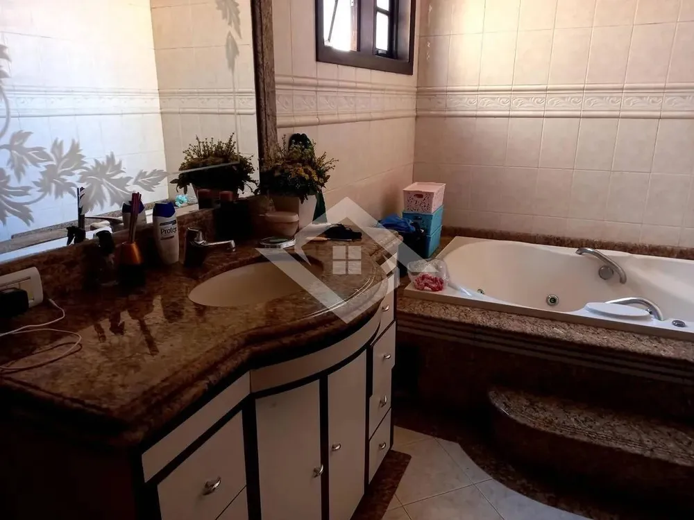 Casa, 4 quartos, 235 m² - Foto 16