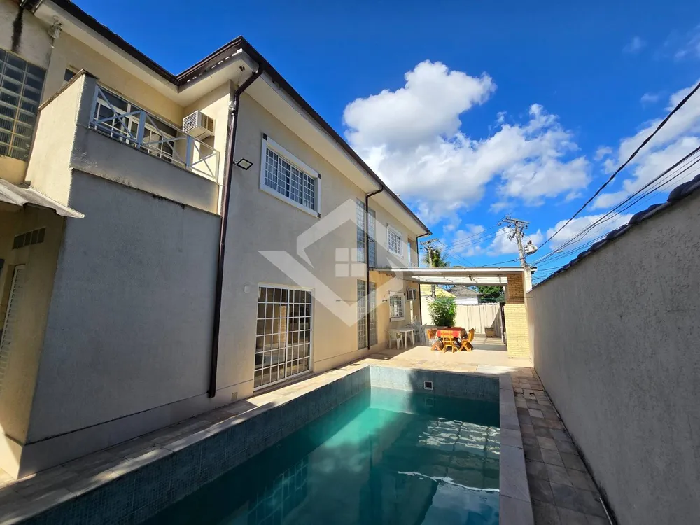 Casa, 3 quartos, 220 m² - Foto 4