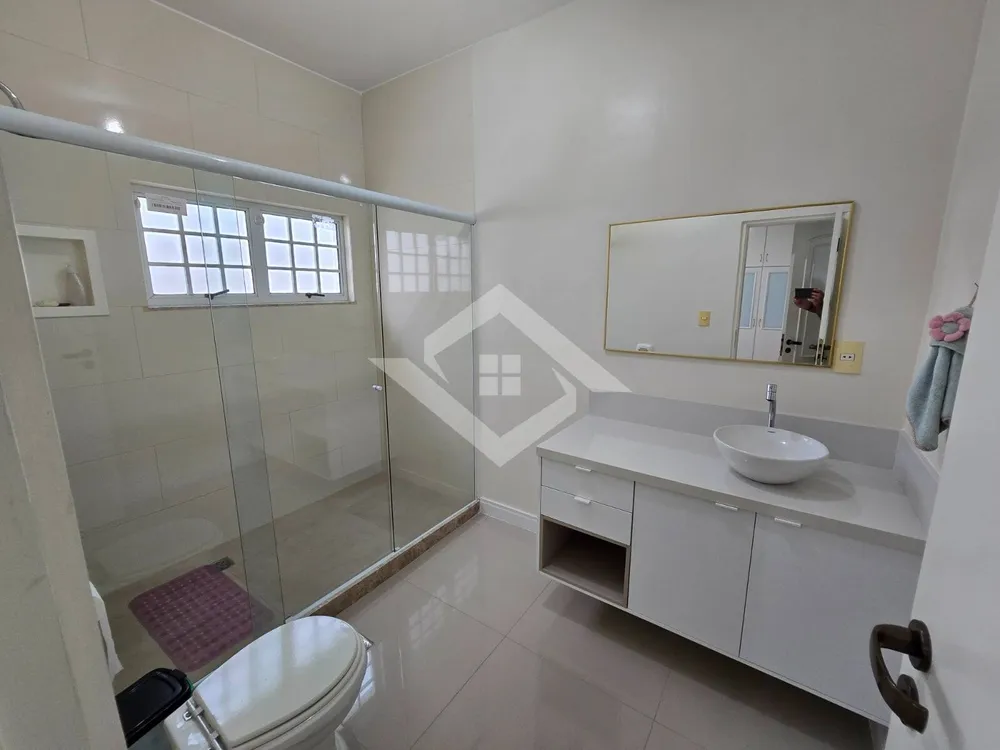 Casa, 3 quartos, 220 m² - Foto 13