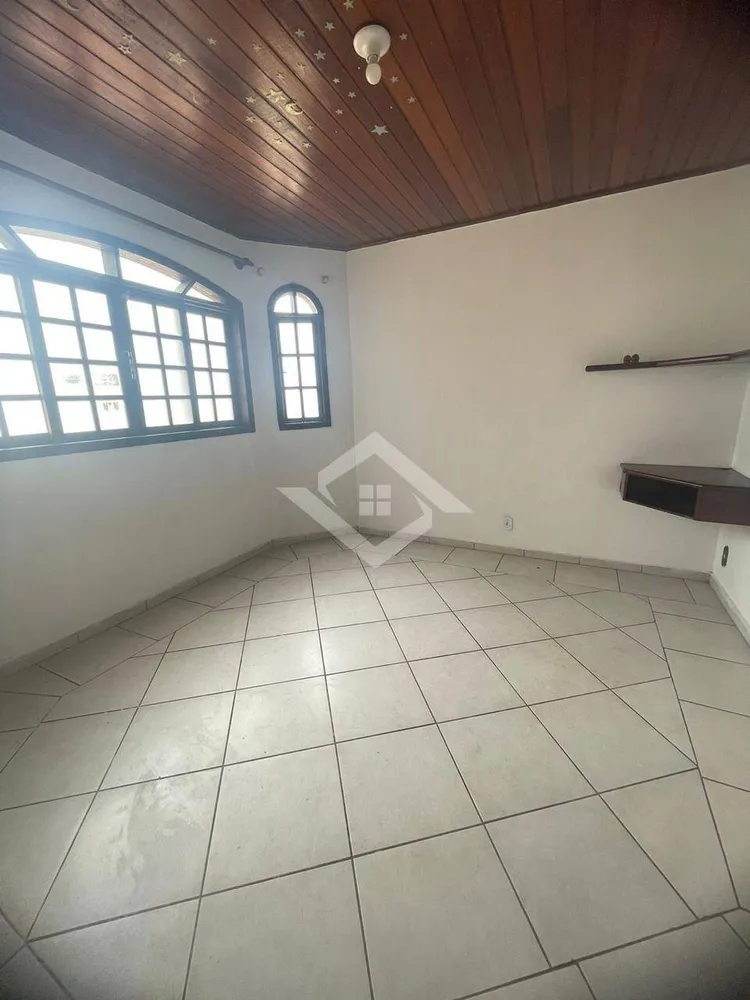 Casa, 4 quartos, 306 m² - Foto 2